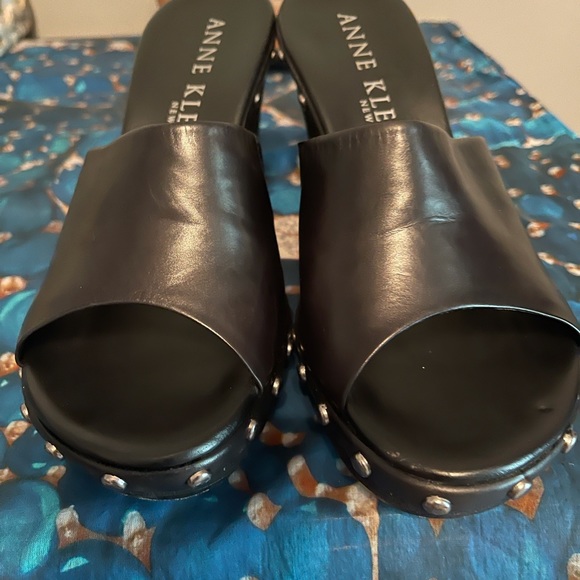 Anne Klein Wedges - Picture 2 of 8